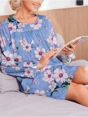 Deyeek  Long-Sleeve Hospital Privacy Access Gown - open back no pressure snaps m
